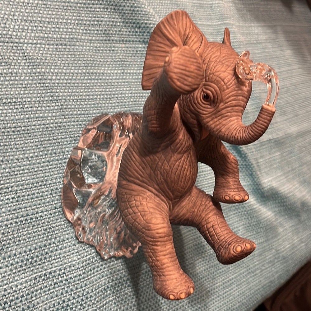 Adorable Lenox Crystal and ceramic elephant figurine